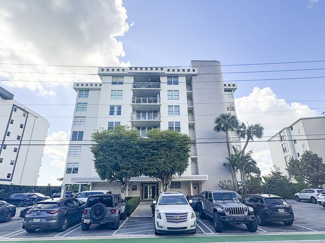 Colony Bay Harbor Condo photo 2